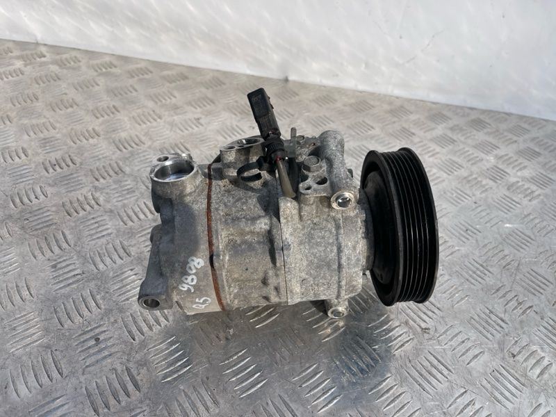 Компресор кондиціонера 8T0260805Q Audi Q5