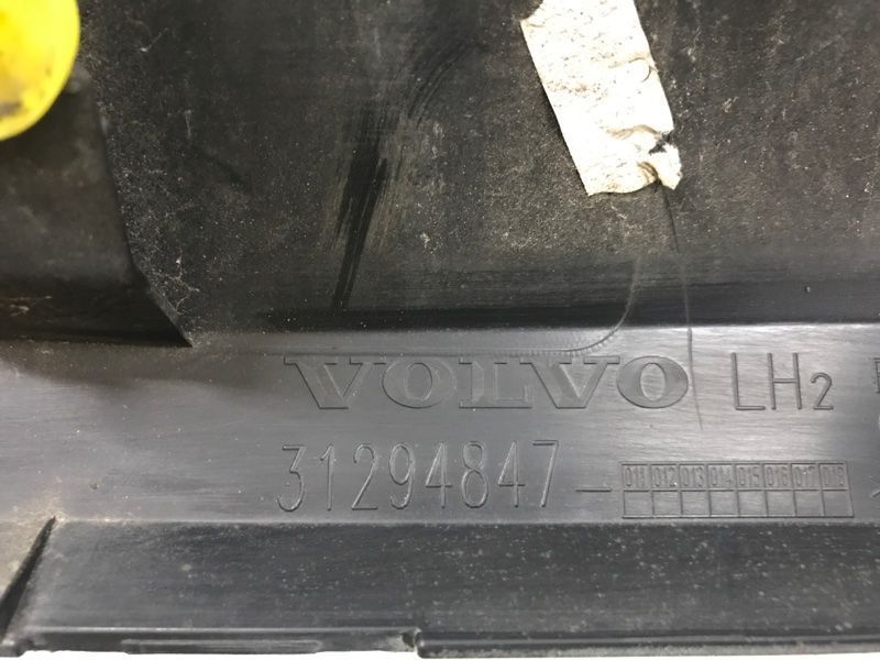 Накладка двери 31294847 Volvo XC60