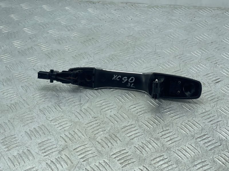 Ручка двери с бесключевым доступом внешняя 40013440 Volvo XC90