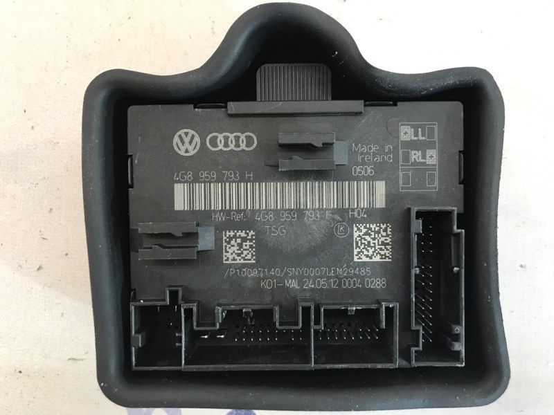Блок керування дверей 4G8959793H Audi A6
