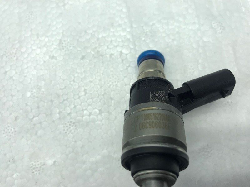 Паливна форсунка високого тиску 06C906036F Audi A6 Audi A6, Audi A7, Audi A8, Audi Q7