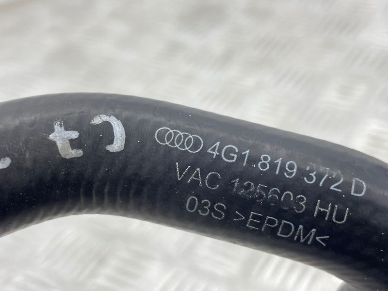 Шланг системи охолодження 4G1819372D Audi A6