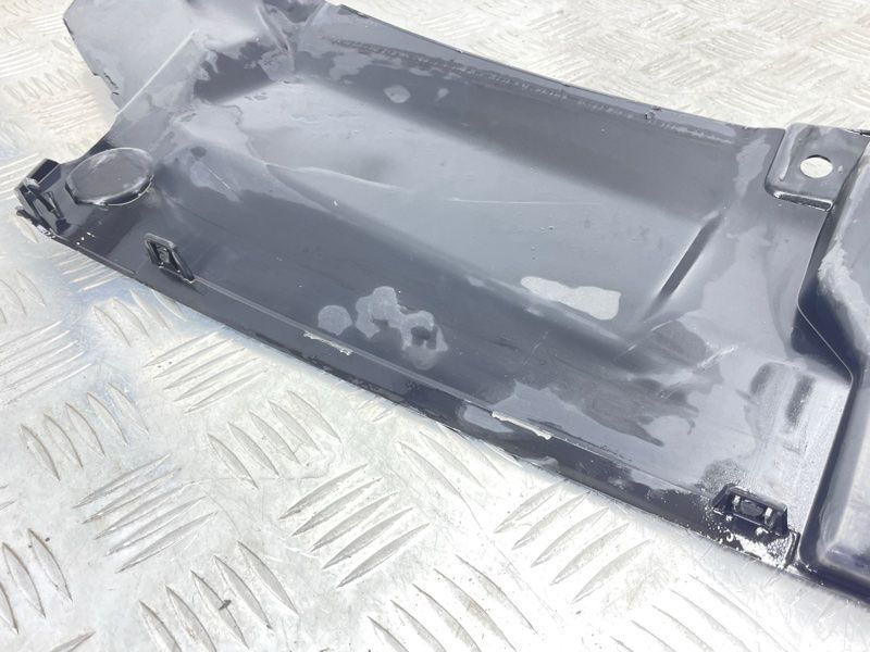 Накладка радіатора 4G0807081D Audi A6