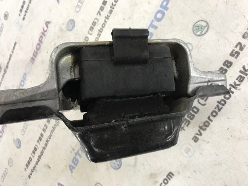 Опора / Подушка КП 3C0199555S Volkswagen Tiguan