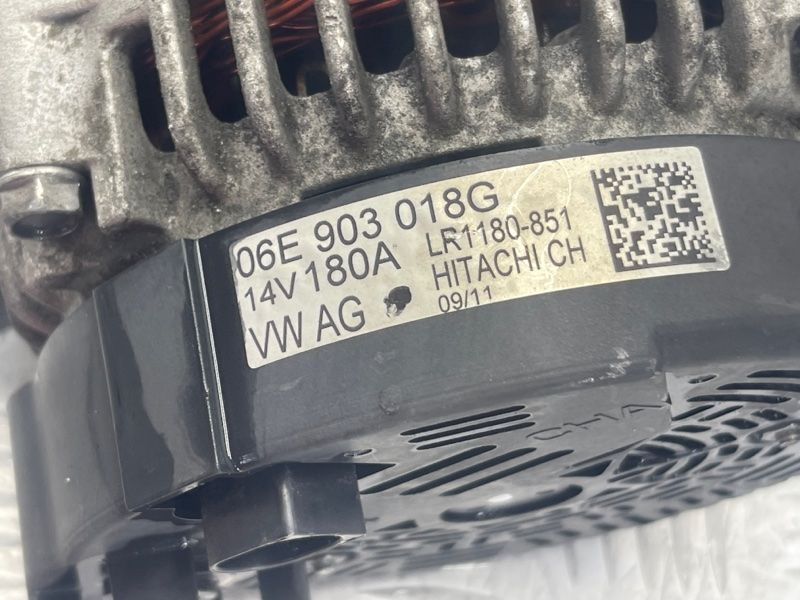Генератор 06E903018G Audi A6