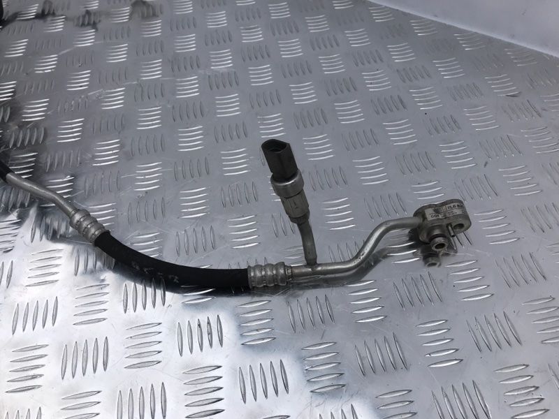 Трубка кондиціонера 7L6820741F Audi Q7