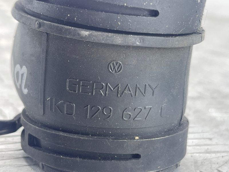 Патрубок турбіни 1K0129627C Volkswagen CC
