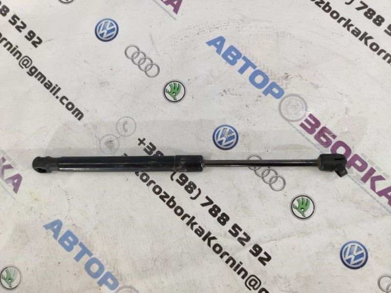 Газовий упор капота 4G8823359A Audi A6