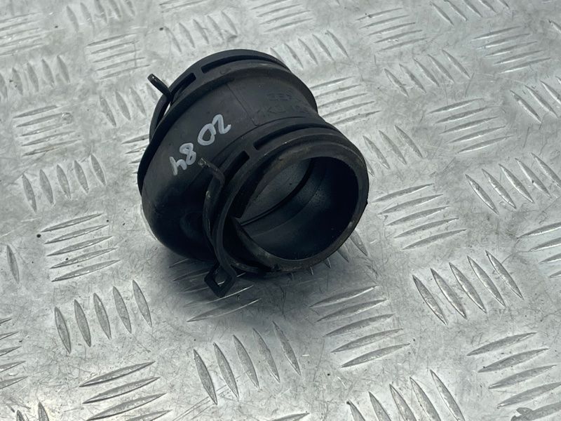 Патрубок турбіни 1K0129627C Volkswagen CC