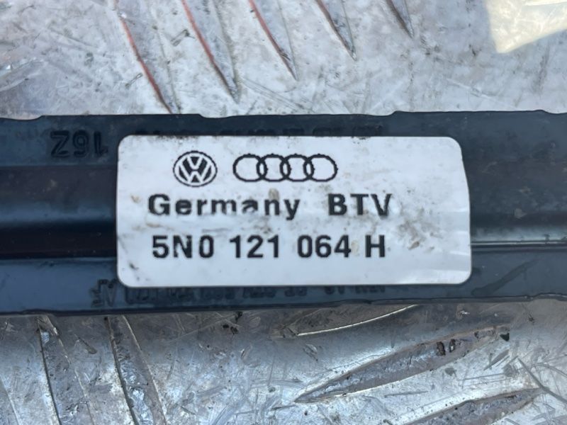 Трубка води 5N0121064H Audi Q3