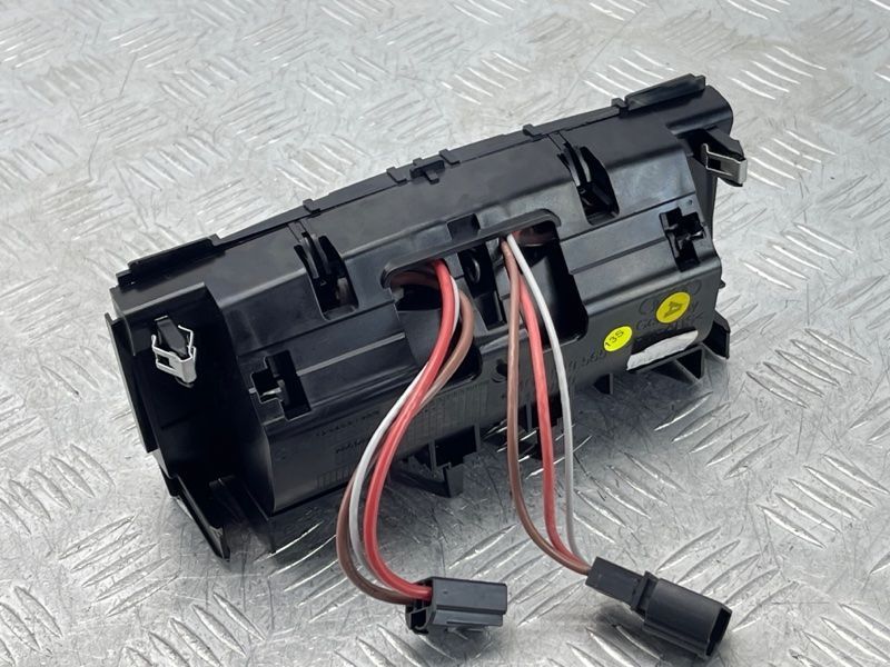 Накладка розетки 4G0919565 Audi A6