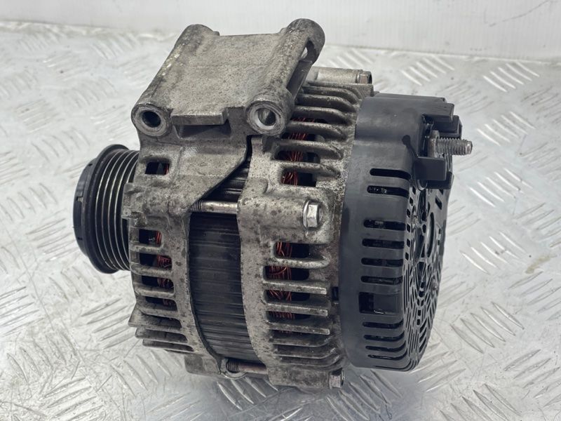 Генератор 06E903018G Audi A6