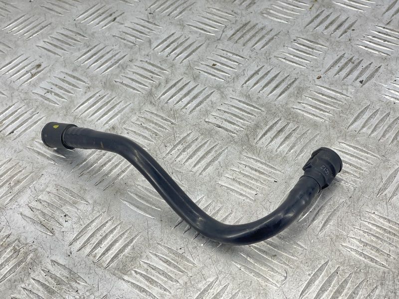 Трубка вакуумная 7P0614931E Volkswagen Touareg