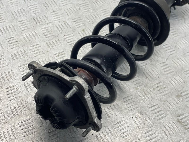 Стійка амортизатора 4G0413031C Audi A6