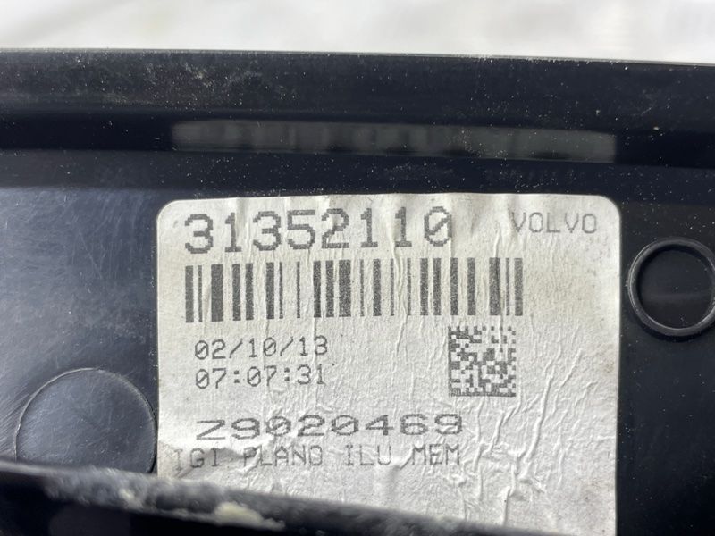Зовнішнє дзеркало 31352110 Volvo XC60