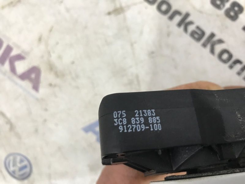 Ручка дверей зовнішня 3С8839885 Volkswagen CC