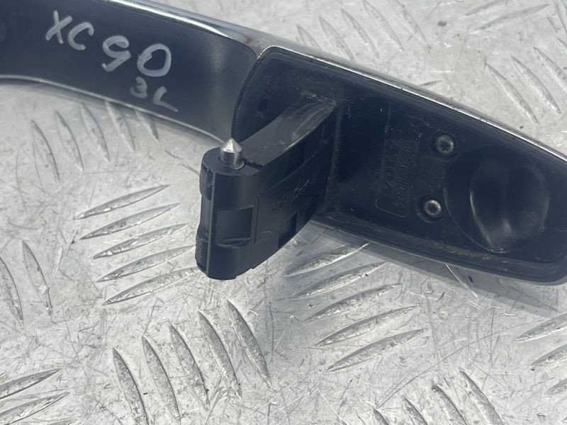 Ручка двери с бесключевым доступом внешняя 40013440 Volvo XC90