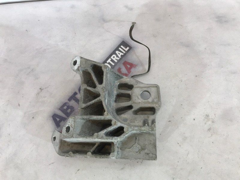 Опора / Кронштейн двигателя 31460904 Volvo XC60