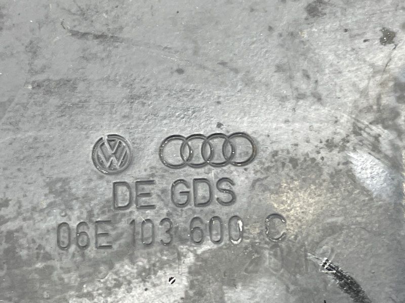 Піддон двигуна масляний 06E103600C Audi A6