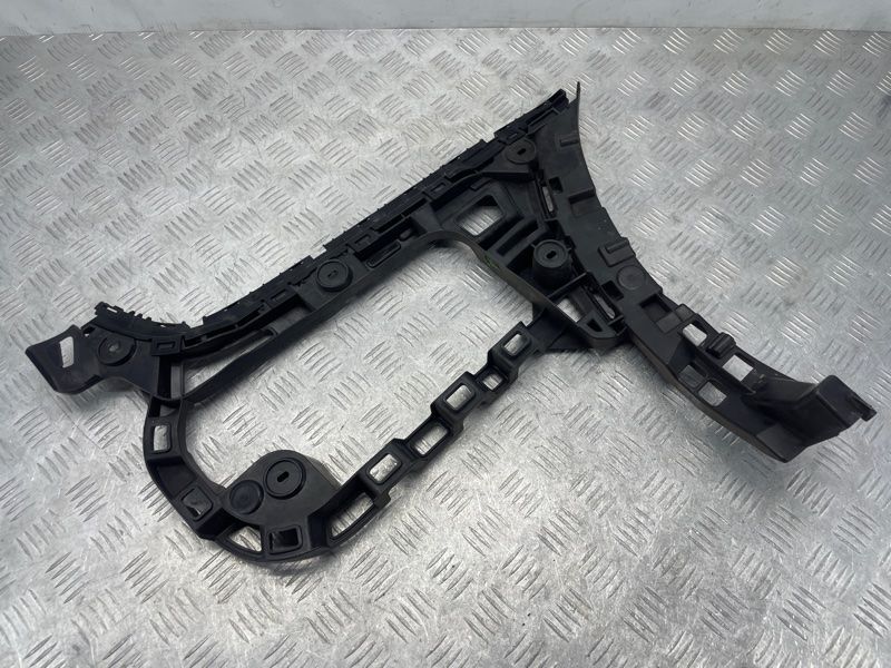 Направляюча заднього бампера ліва 3C8807393C Volkswagen CC Volkswagen CC