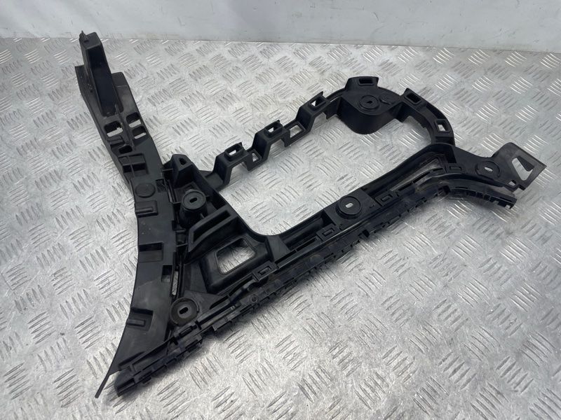 Направляюча заднього бампера ліва 3C8807393C Volkswagen CC Volkswagen CC