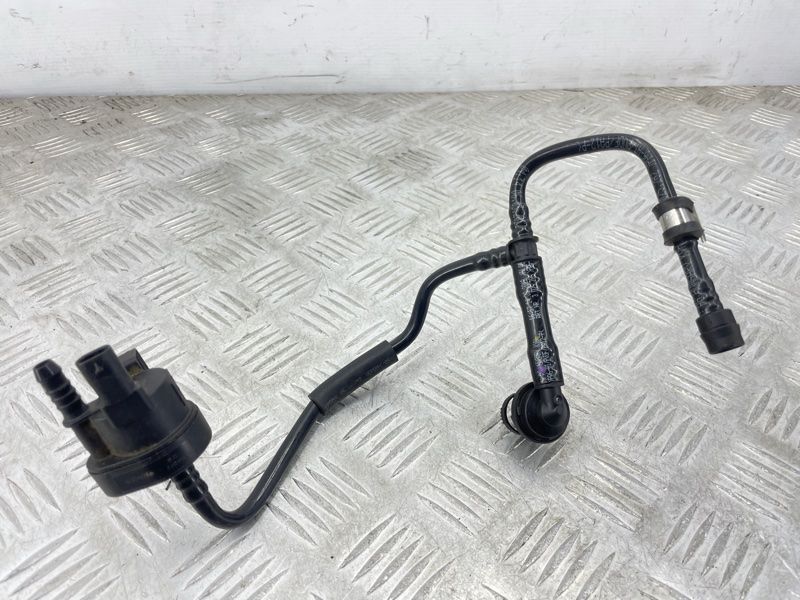 Клапан вентиляції паливного бака 06J133781CA Volkswagen Tiguan