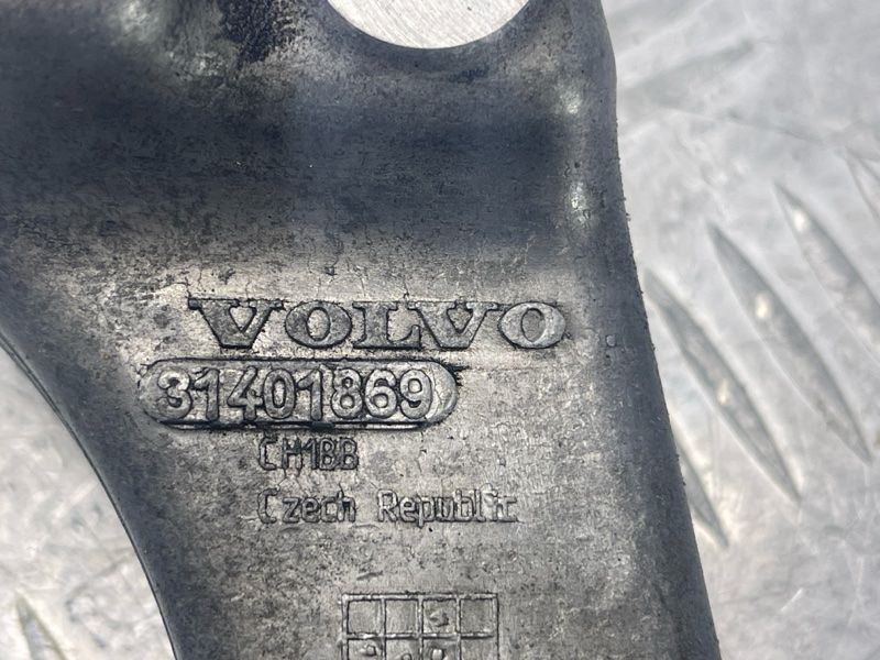 Кронштейн Volvo XC60