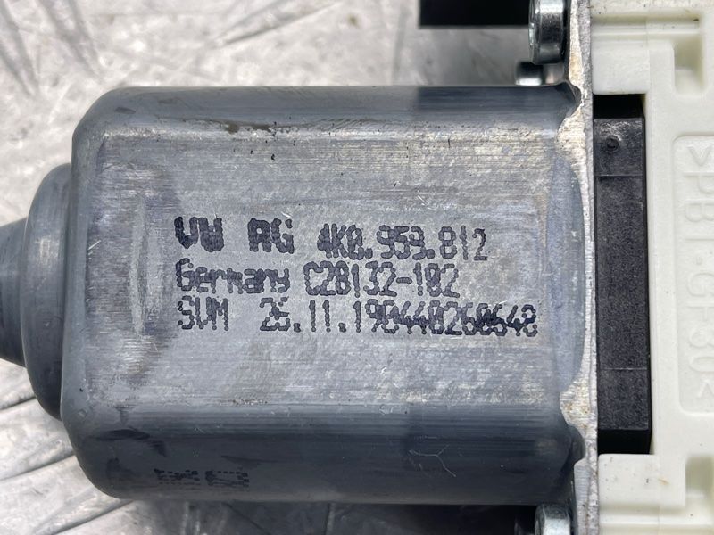 Мотор стеклоподъемника 4K0959812 Audi A6