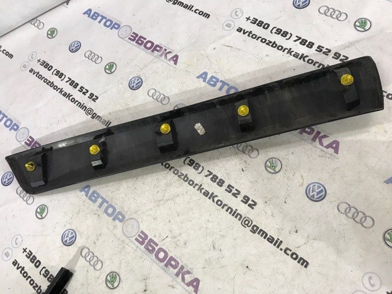 Накладка двери 31294847 Volvo XC60