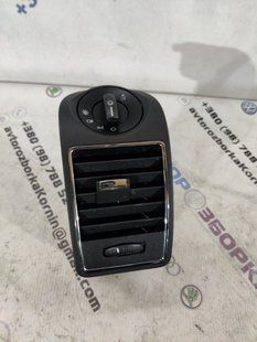Дефлектор повітропроводу 8A8319C696A Ford Flex