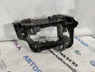 Направляюча заднього бампера ліва 3C8807393D Volkswagen CC Volkswagen CC