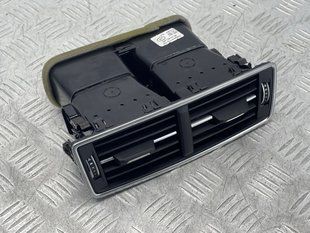 Дефлектор сидений заднего ряда центральный 4M0819203C6PS Audi Q7 Audi Q7