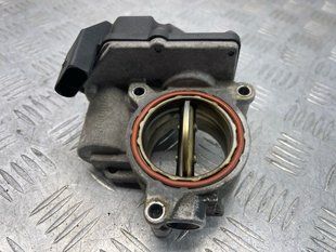 Дросельна заслінка 057128063D Audi Q7