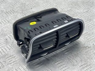 Дефлектор воздуховода 4G0819203 Audi A7