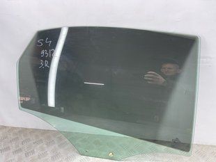 Стекло двери 8K5845206E Audi S4