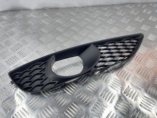 Накладка протитуманної фари s-line 4L0807676C01C Audi Q7