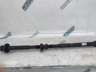 Карданний вал 7P0521102R Volkswagen Touareg