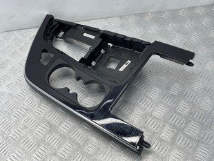 Накладка центральної консолі 4M1864241H Audi Q7