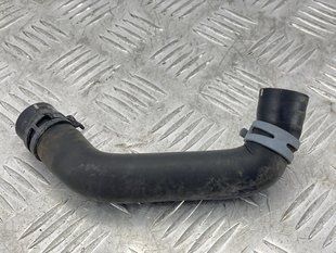 Шланг системи охолодження 4M0145925K Audi Q7