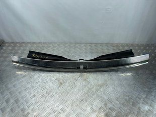Накладка замка багажника 4L0864483 Audi Q7