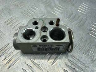 Расширительный клапан 7P0820679A Volkswagen Touareg