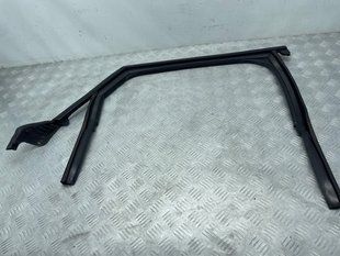 Направляющая стекла двери 4G5839432 Audi A6