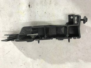 Направляюча бампера 4G0807283 Audi A6