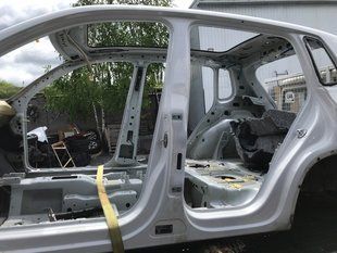 Кузов центральная стойка Volkswagen Tiguan