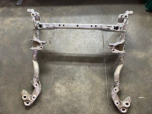 Підрамник передній 4M0399315L Audi Q7