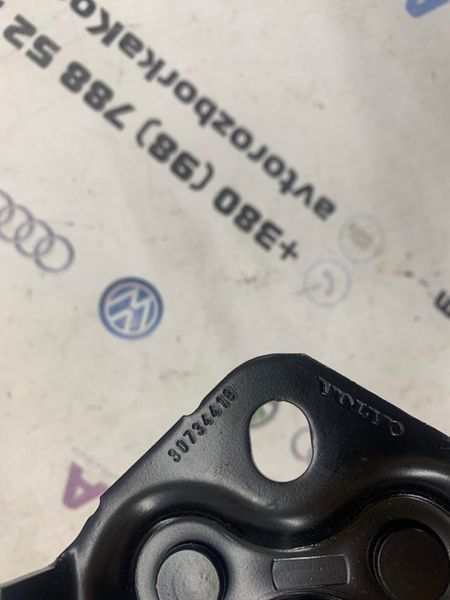 Ригель замка дверей 30734418 Volvo XC60
