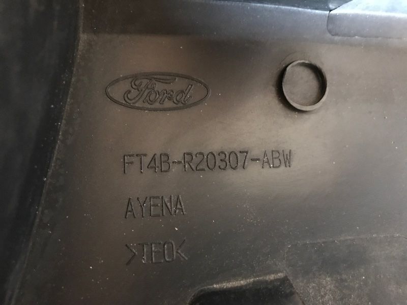 Молдинг дверей Ford Edge