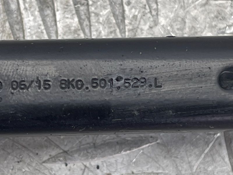 Важіль задньої підвіски нижній лівий/правий 8K0501529L Audi A6 Audi A4, Audi A4 Allroad, Audi A5, Audi A6, Audi A7, Audi A8, Audi Q5, Audi RS7, Audi S4, Audi S5, Audi S6, Audi S7, Audi S8, Audi SQ5, Porsche Macan