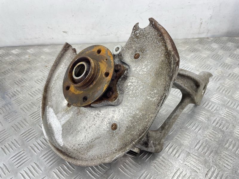 Поворотный кулак / Цапфа 8R0505432F Audi Q5