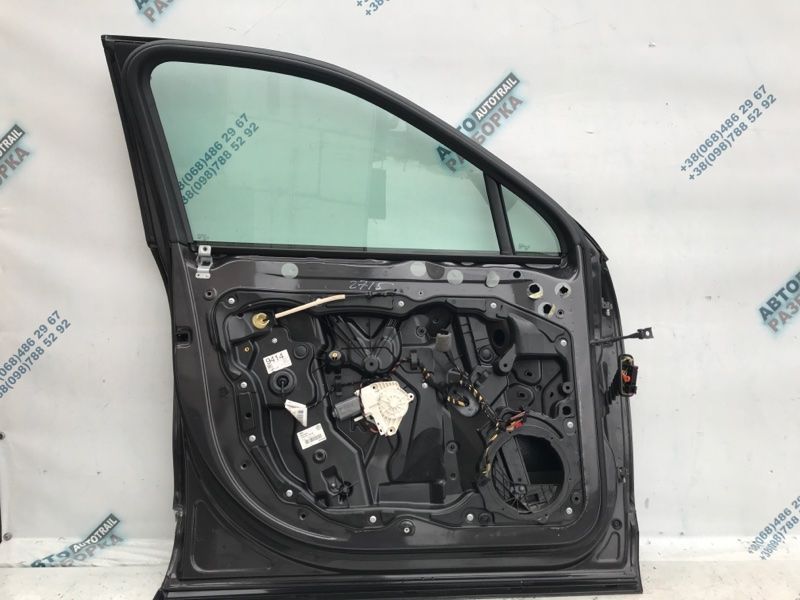 Двері 7P0831055 Volkswagen Touareg